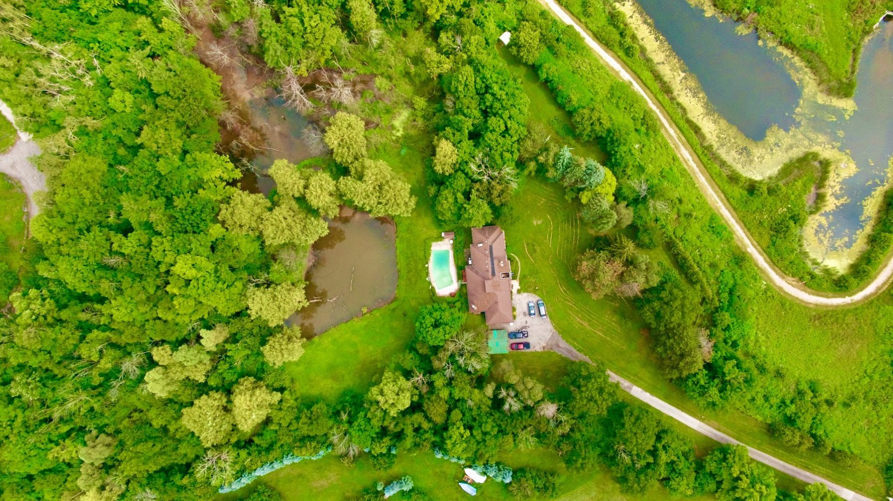 10 Acre Private Cottage