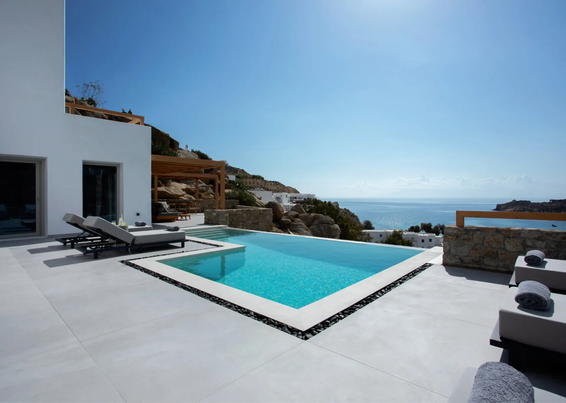 The Mykonos Clifftop
